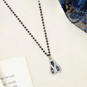 Black Beads Sapphire Necklace