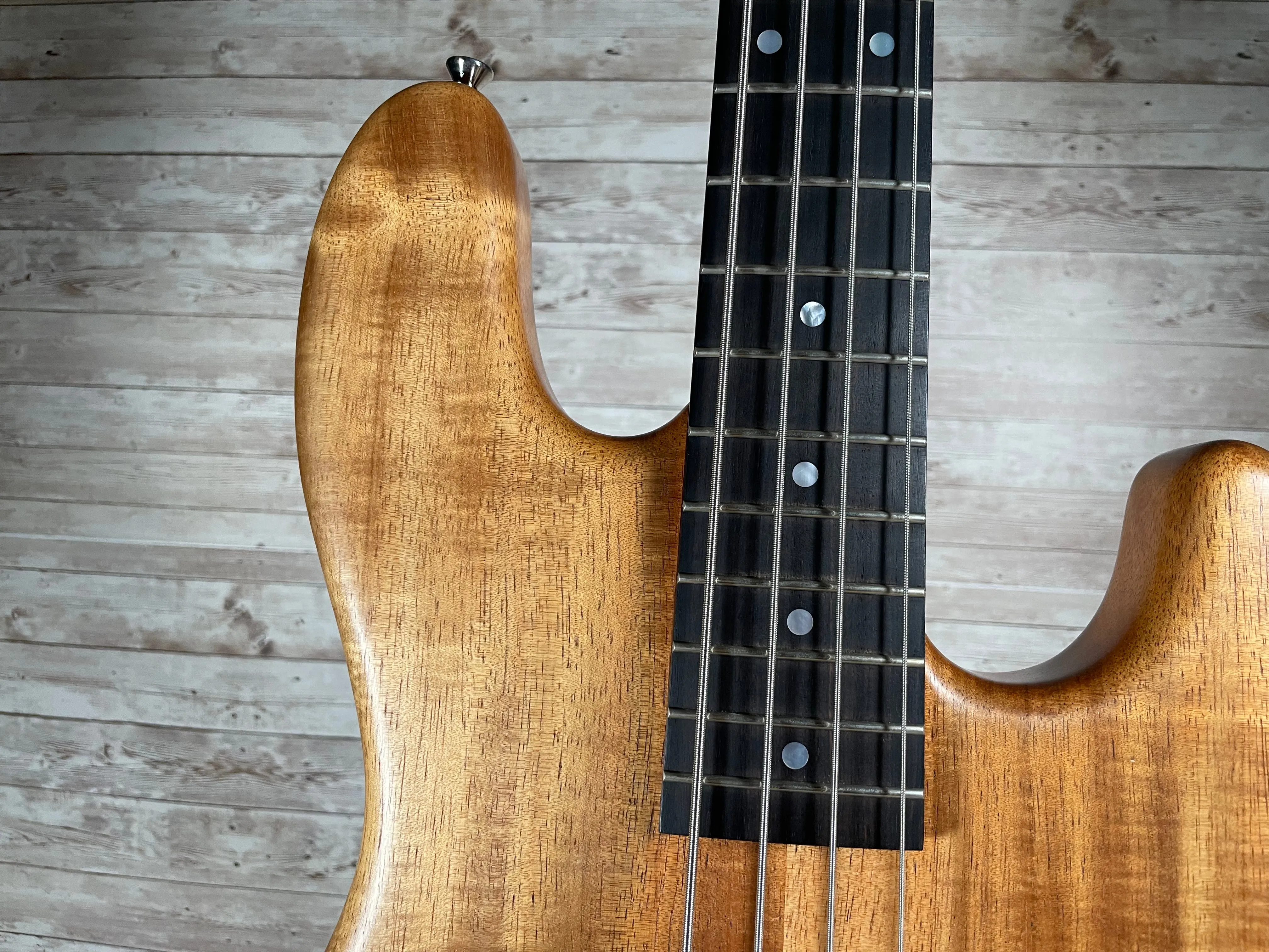 J-Style Premium Parts Bass Used
