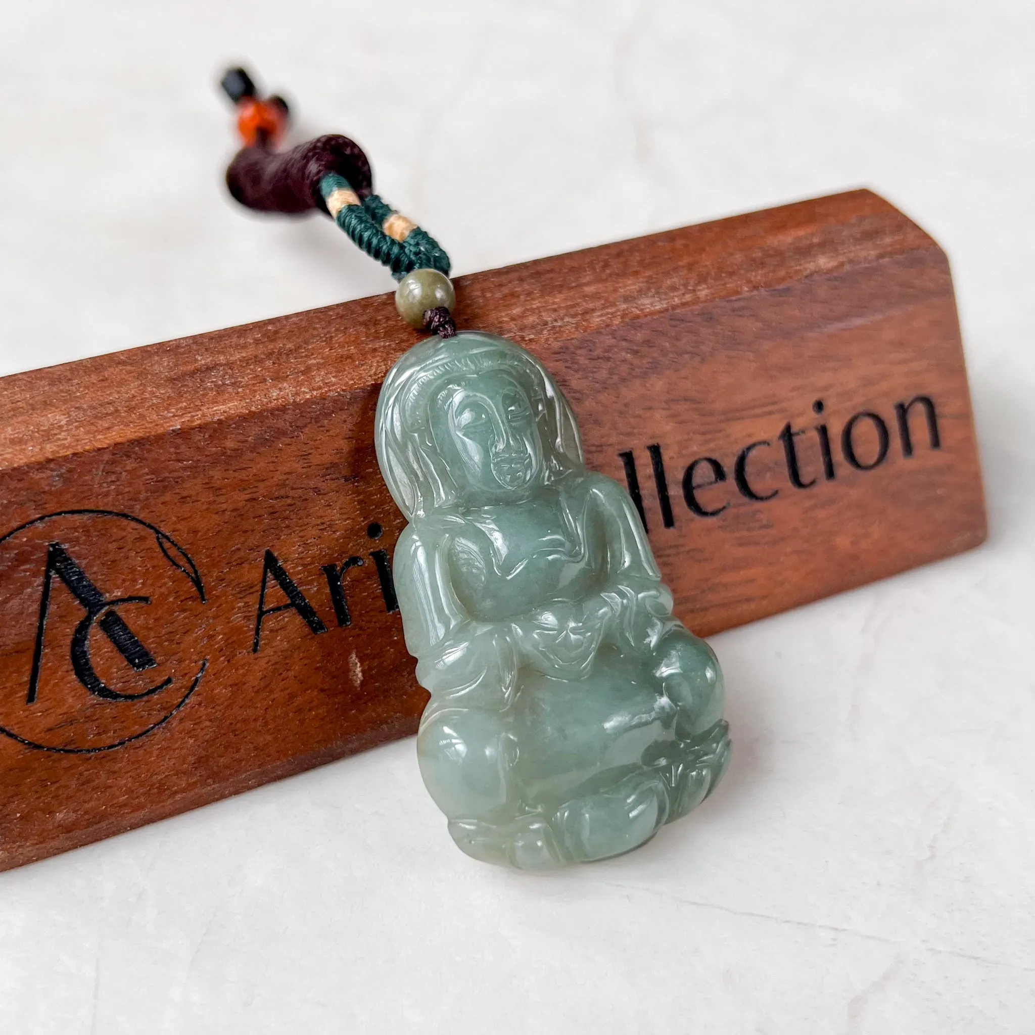 Jadeite Jade Guan Yin Avalokiteshvara Hand Carved Pendant Necklace, YJ-0321-0329835