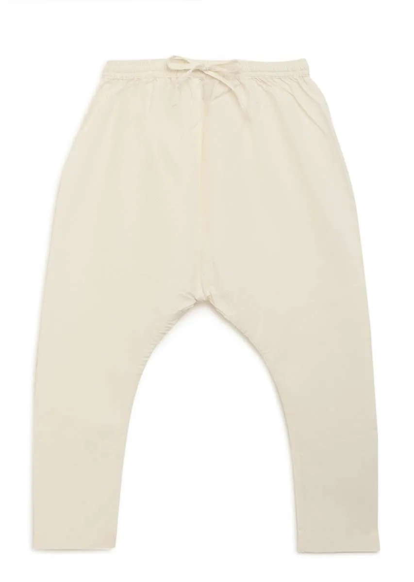 Kalki Boys White Kurta Set With Embroidered Buttis And Black Nehru Jacket With Ornate Embroidered Motif By Tiber Taber