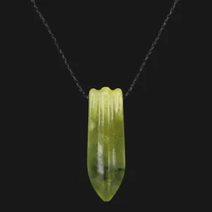 New Zealand Maori Style Green Flower Jade Toki Necklace - Unique Traditional Accessory with Intricate Tribal Design for Sophistication and Style