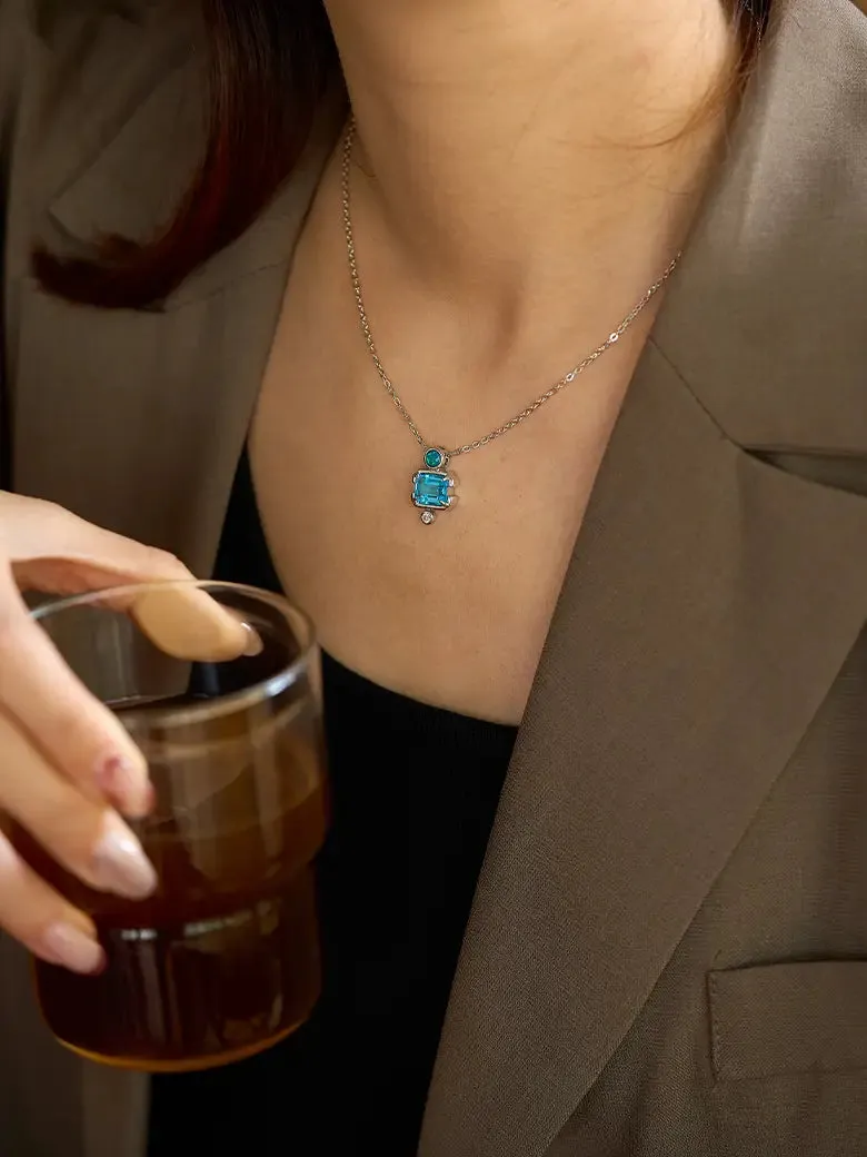 Slideable Versailles Topaz Necklace