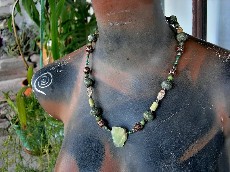 Tree Frog Necklace, Hand Carved Serpentine, Copper, Green Stone